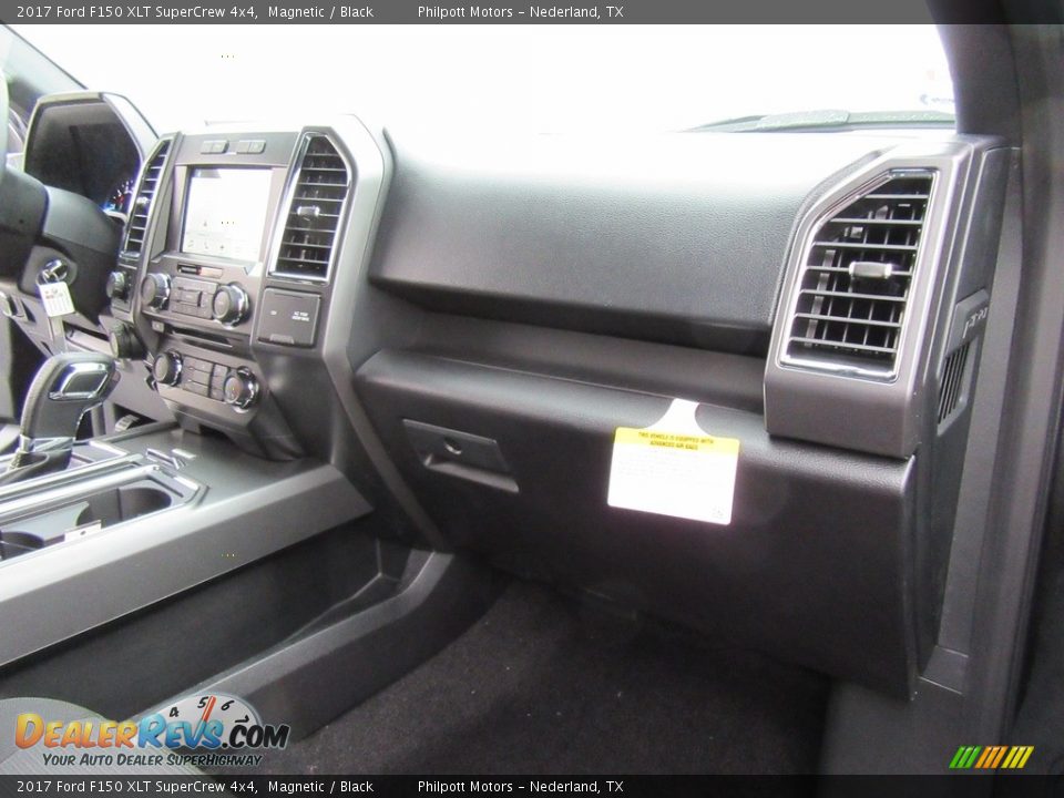 2017 Ford F150 XLT SuperCrew 4x4 Magnetic / Black Photo #18