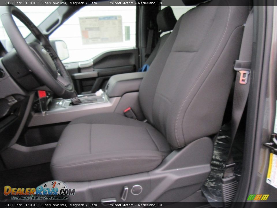 2017 Ford F150 XLT SuperCrew 4x4 Magnetic / Black Photo #23