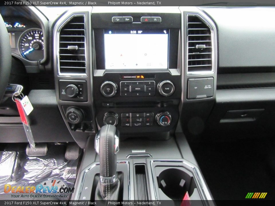 2017 Ford F150 XLT SuperCrew 4x4 Magnetic / Black Photo #26
