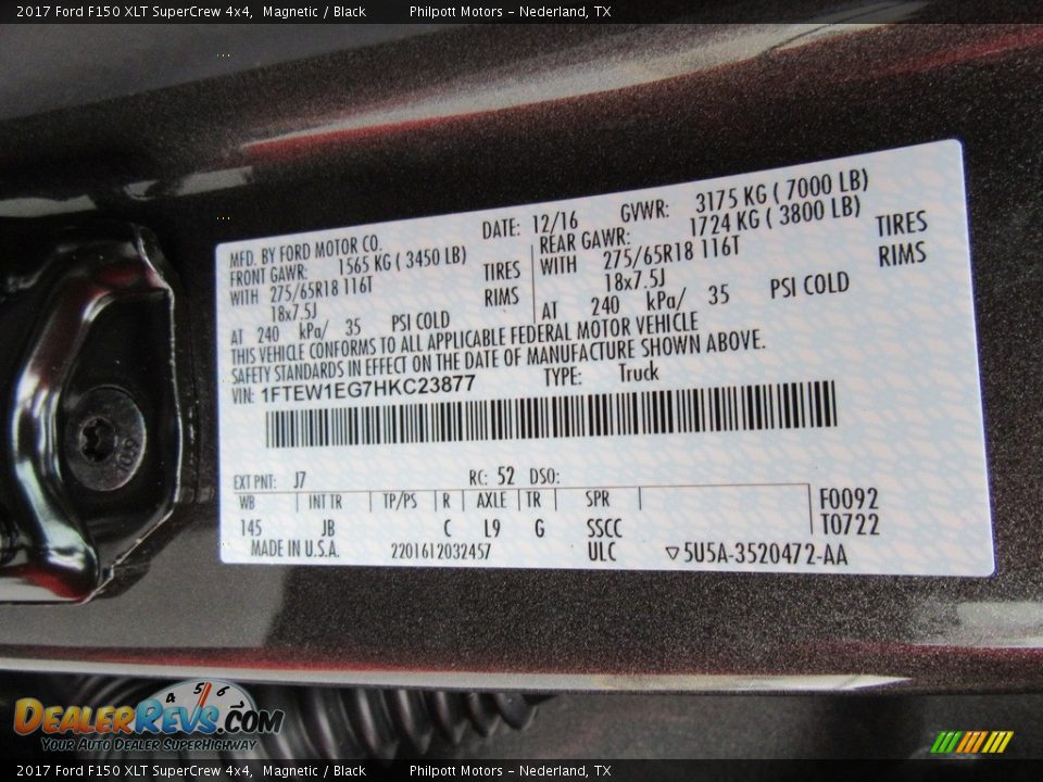 2017 Ford F150 XLT SuperCrew 4x4 Magnetic / Black Photo #36
