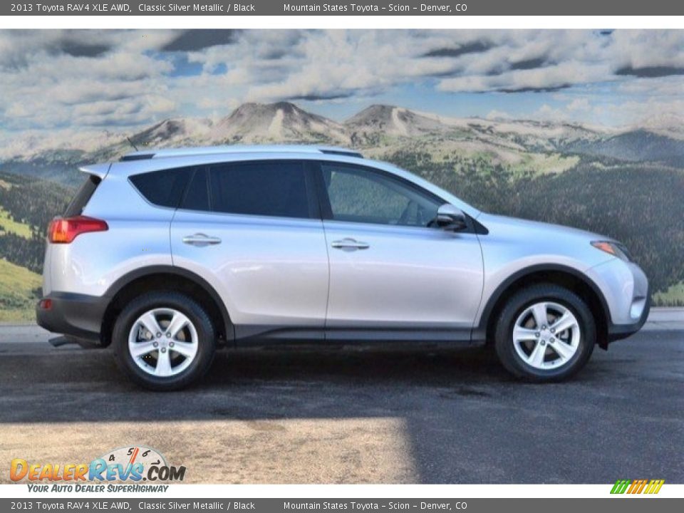 2013 Toyota RAV4 XLE AWD Classic Silver Metallic / Black Photo #2