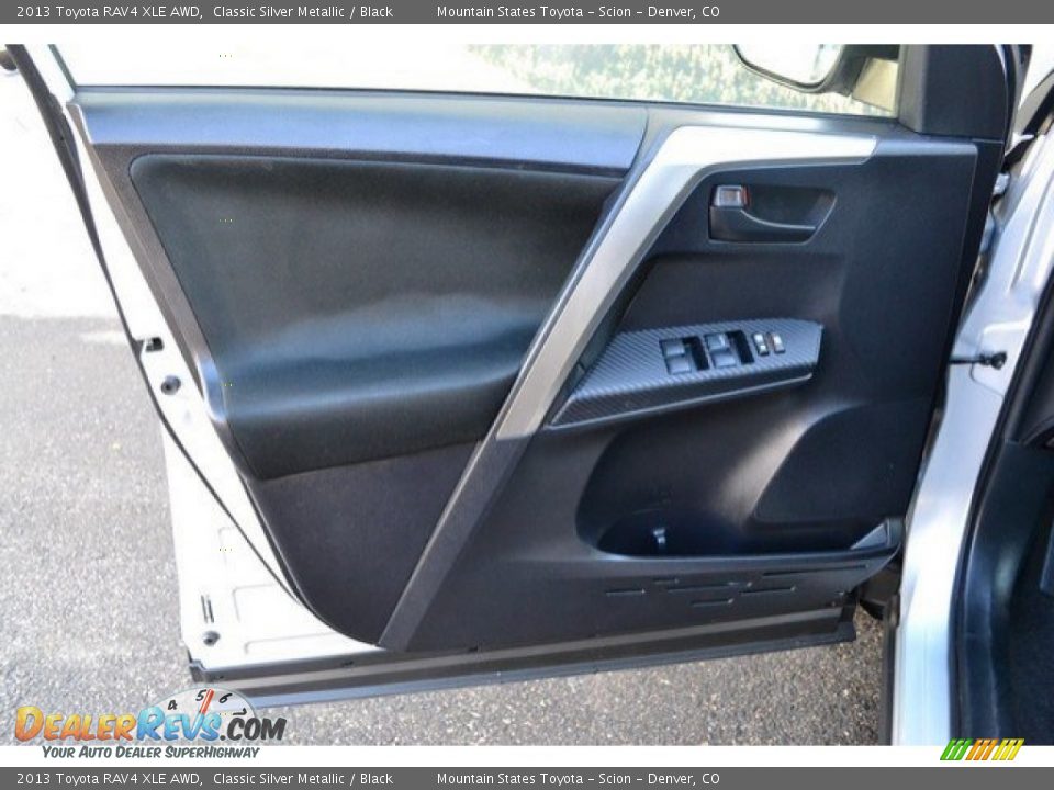2013 Toyota RAV4 XLE AWD Classic Silver Metallic / Black Photo #25