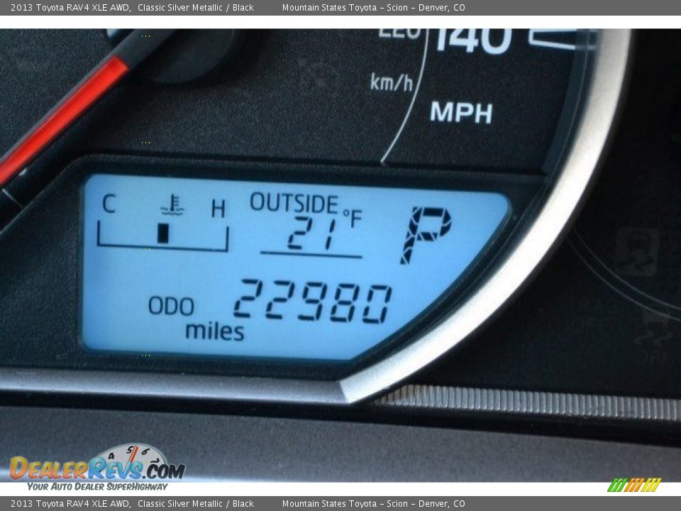 2013 Toyota RAV4 XLE AWD Classic Silver Metallic / Black Photo #30