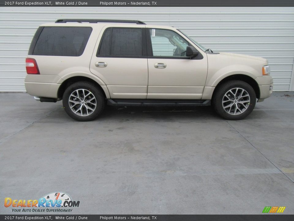 White Gold 2017 Ford Expedition XLT Photo #3