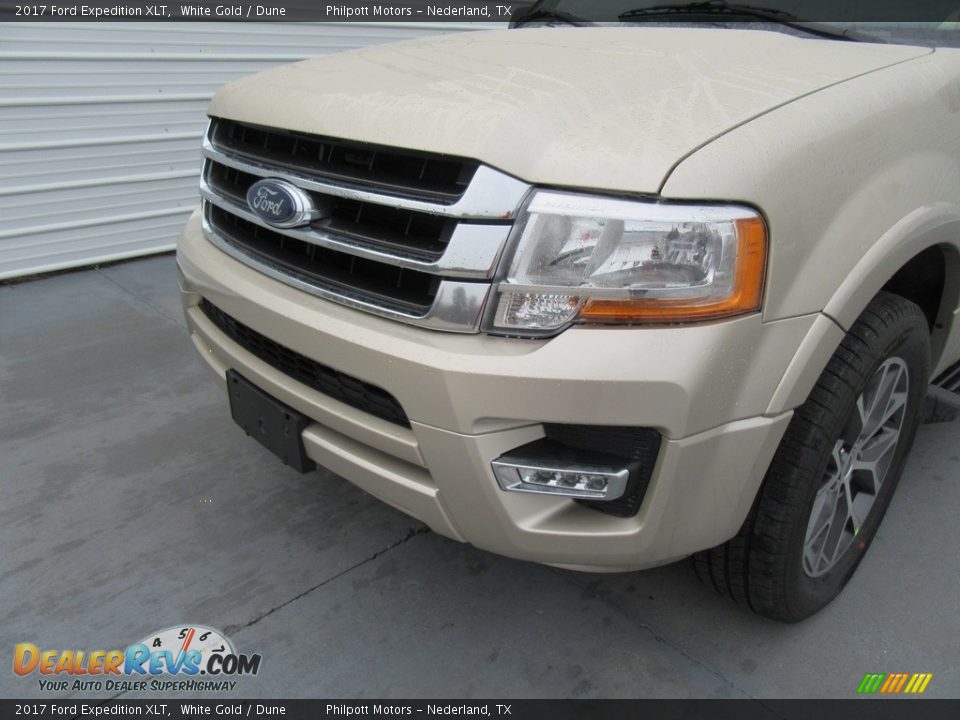 2017 Ford Expedition XLT White Gold / Dune Photo #10