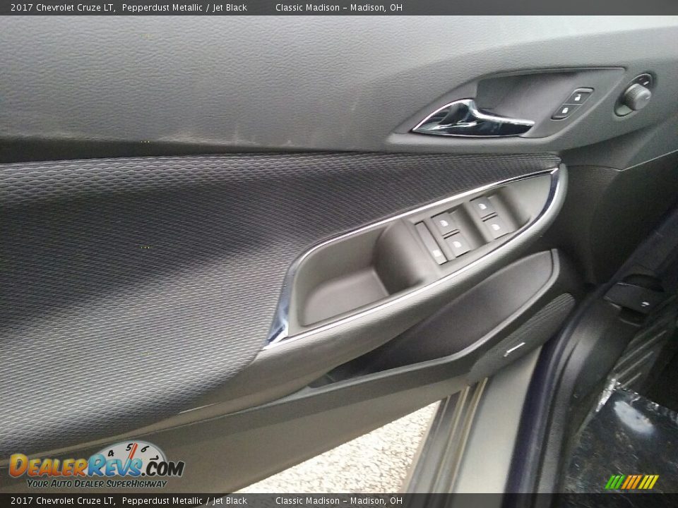 2017 Chevrolet Cruze LT Pepperdust Metallic / Jet Black Photo #3