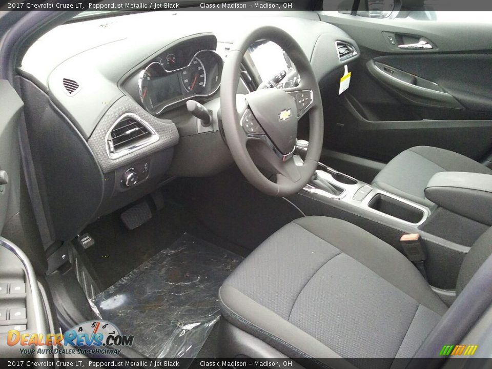 2017 Chevrolet Cruze LT Pepperdust Metallic / Jet Black Photo #4