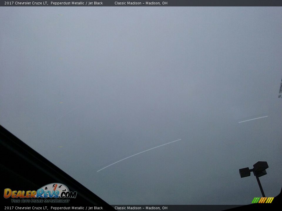 2017 Chevrolet Cruze LT Pepperdust Metallic / Jet Black Photo #5
