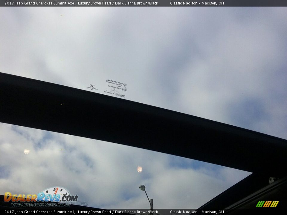 2017 Jeep Grand Cherokee Summit 4x4 Luxury Brown Pearl / Dark Sienna Brown/Black Photo #11