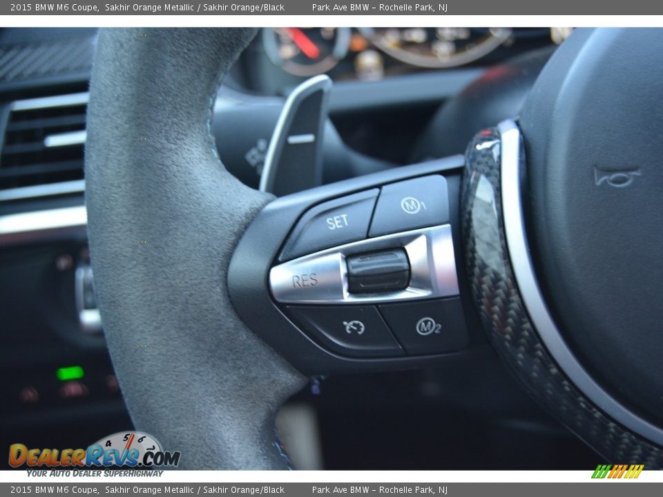 Controls of 2015 BMW M6 Coupe Photo #18