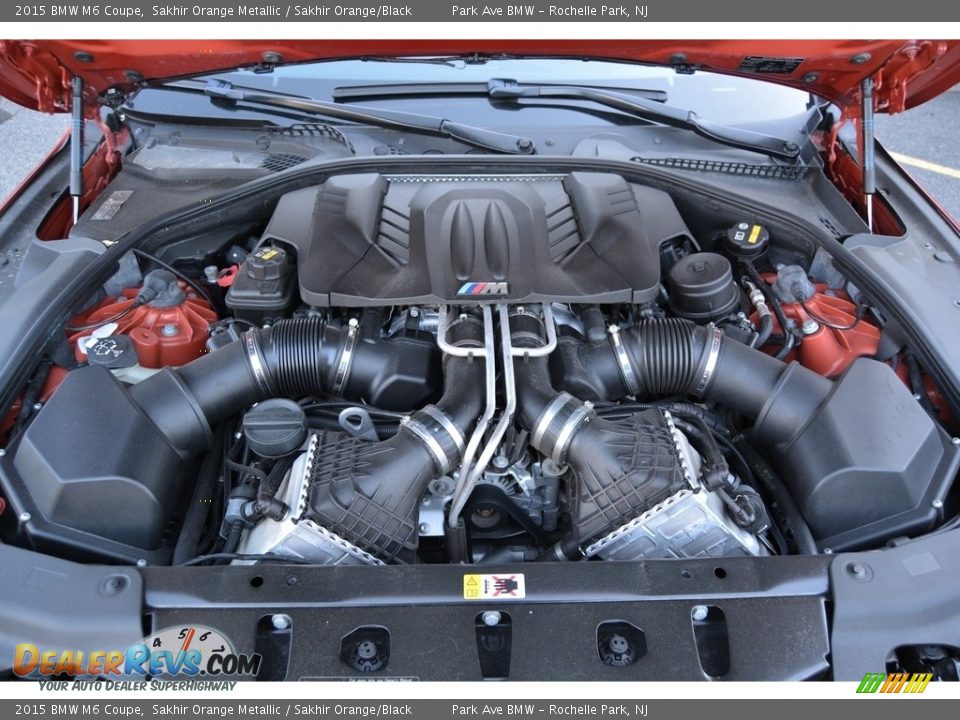 2015 BMW M6 Coupe 4.4 Liter M TwinPower Turbocharged DI DOHC 32-Valve VVT V8 Engine Photo #28