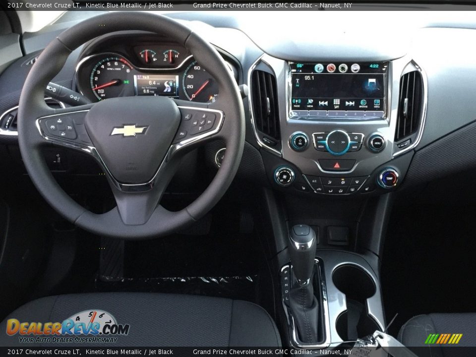2017 Chevrolet Cruze LT Kinetic Blue Metallic / Jet Black Photo #8