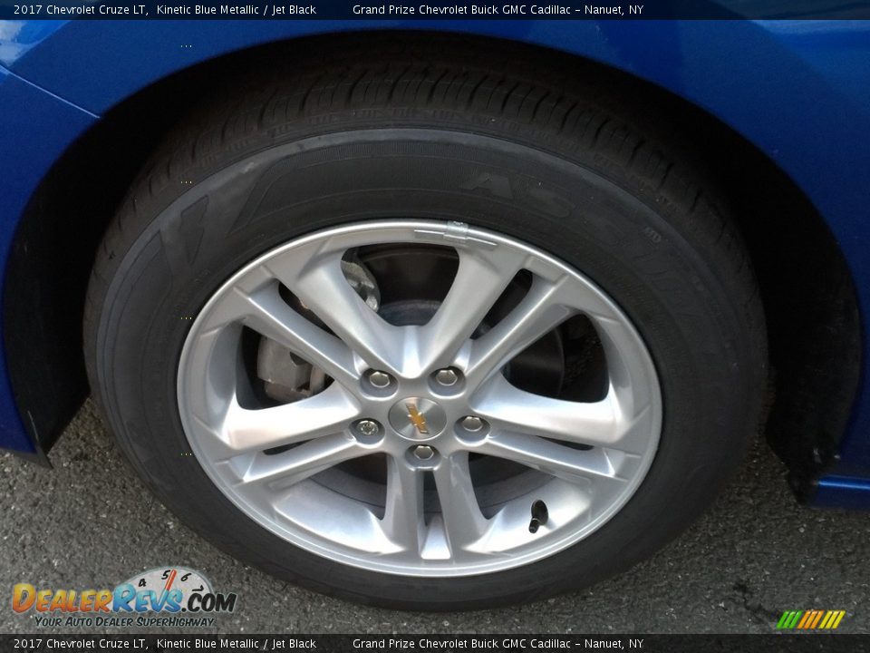 2017 Chevrolet Cruze LT Kinetic Blue Metallic / Jet Black Photo #10