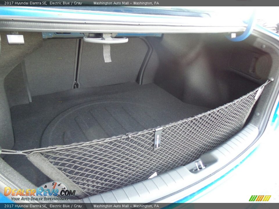 2017 Hyundai Elantra SE Electric Blue / Gray Photo #12