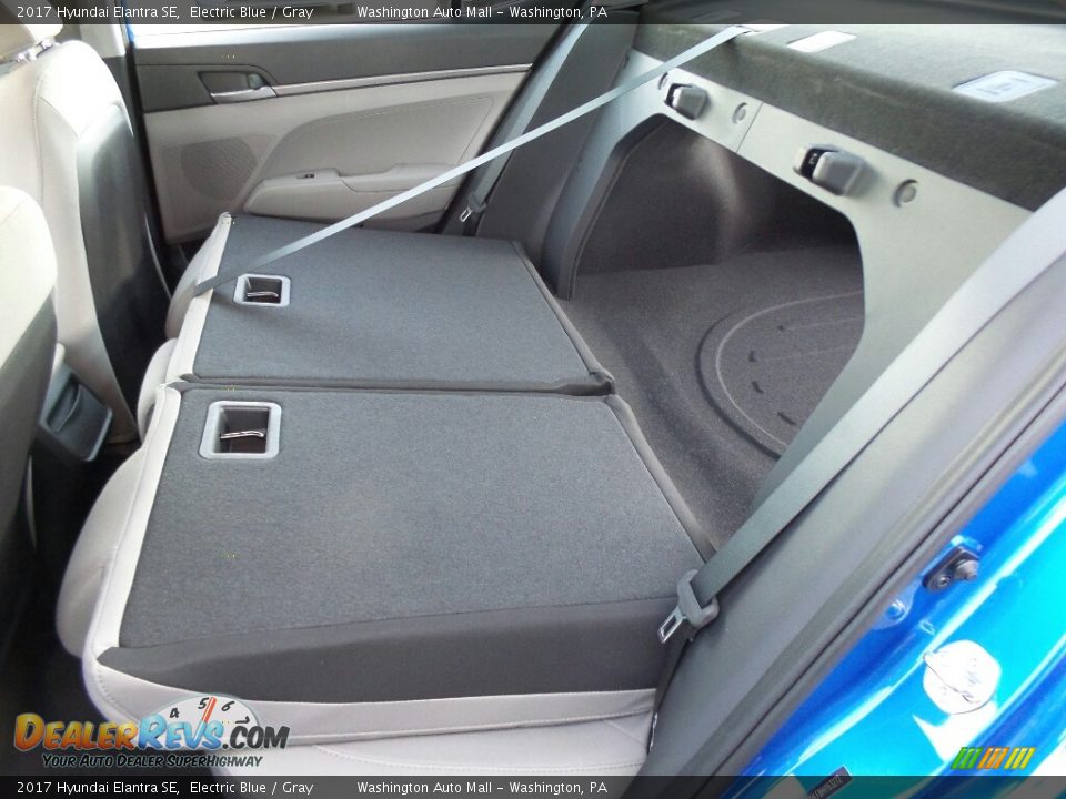 2017 Hyundai Elantra SE Electric Blue / Gray Photo #13