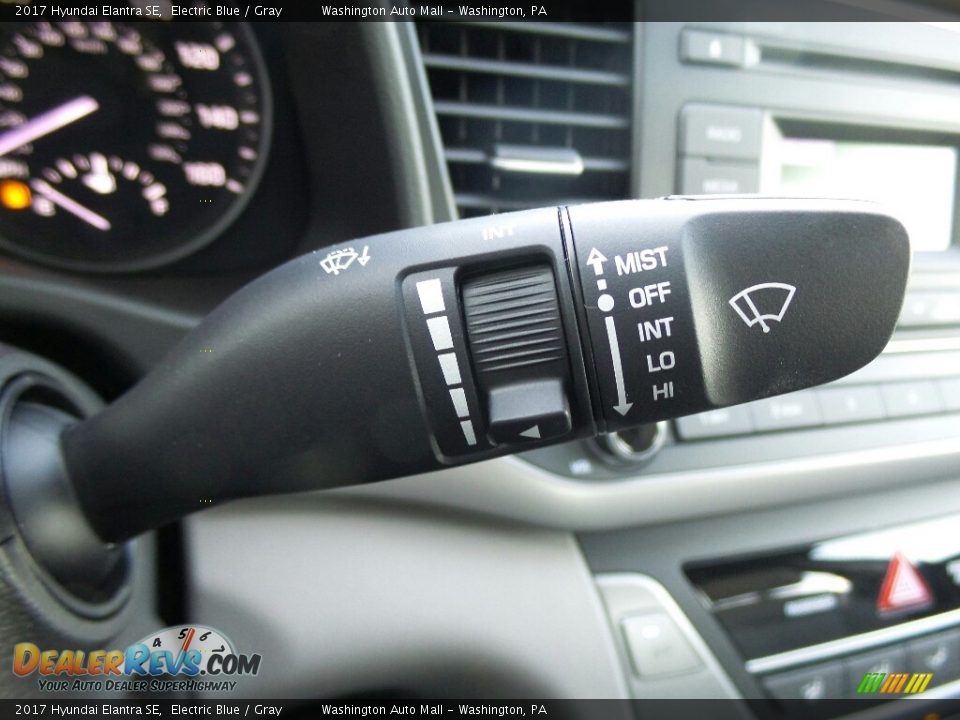 2017 Hyundai Elantra SE Electric Blue / Gray Photo #22