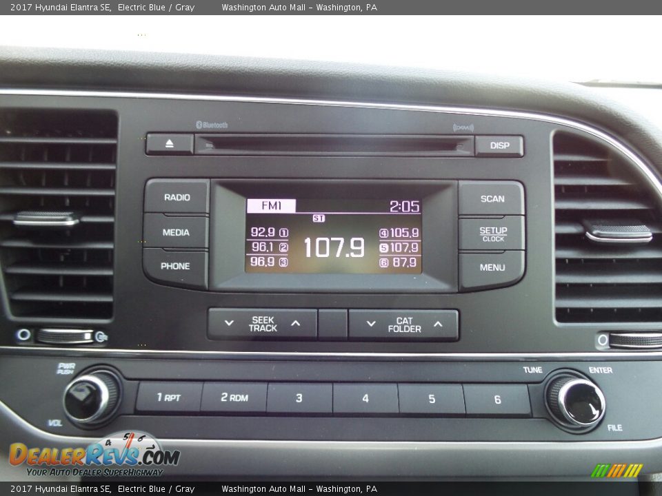 2017 Hyundai Elantra SE Electric Blue / Gray Photo #23