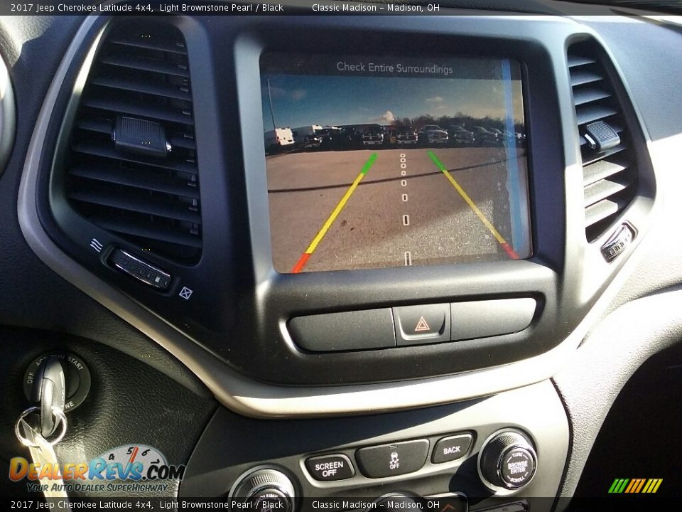 2017 Jeep Cherokee Latitude 4x4 Light Brownstone Pearl / Black Photo #10