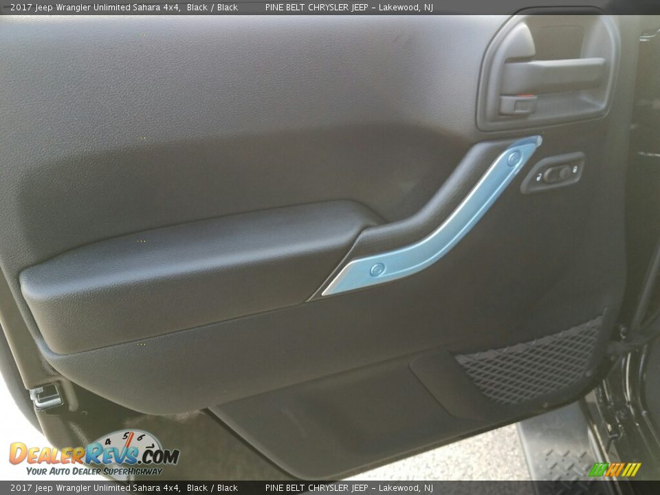 2017 Jeep Wrangler Unlimited Sahara 4x4 Black / Black Photo #7