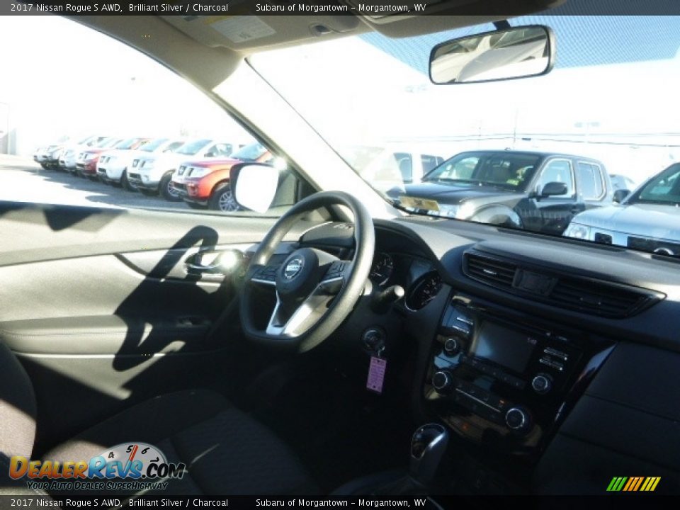 2017 Nissan Rogue S AWD Brilliant Silver / Charcoal Photo #4