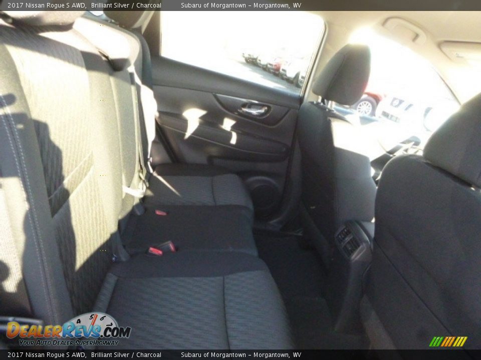 2017 Nissan Rogue S AWD Brilliant Silver / Charcoal Photo #5