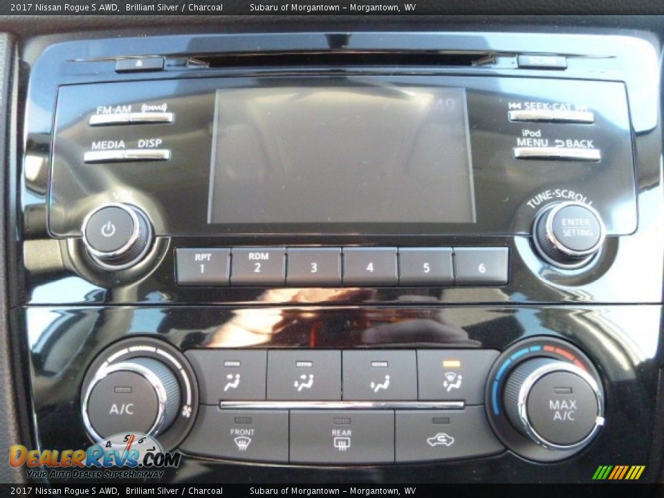 2017 Nissan Rogue S AWD Brilliant Silver / Charcoal Photo #15