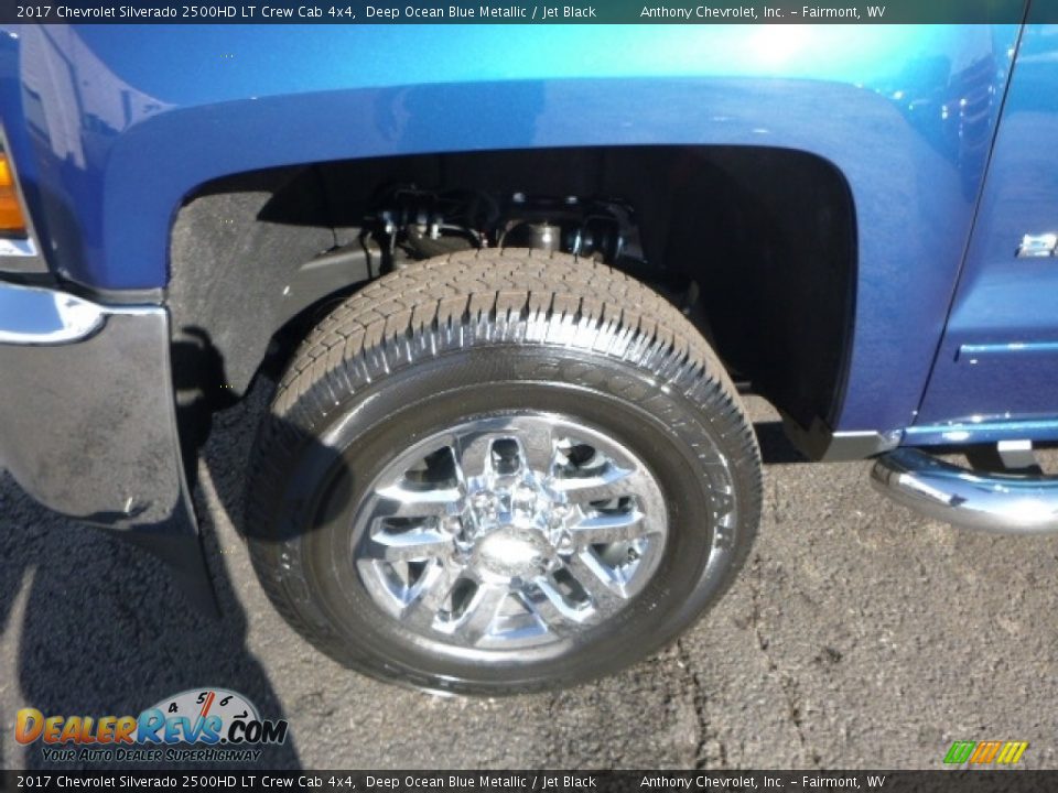 2017 Chevrolet Silverado 2500HD LT Crew Cab 4x4 Deep Ocean Blue Metallic / Jet Black Photo #2