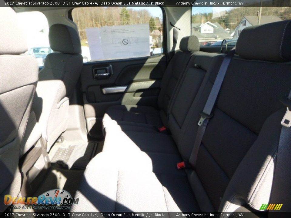 2017 Chevrolet Silverado 2500HD LT Crew Cab 4x4 Deep Ocean Blue Metallic / Jet Black Photo #4
