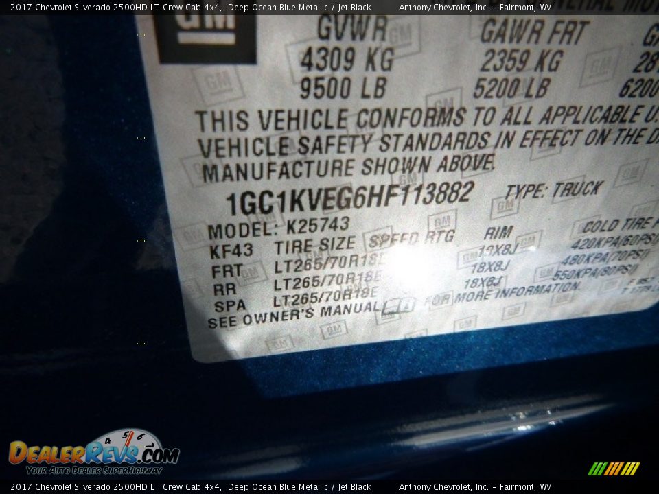 2017 Chevrolet Silverado 2500HD LT Crew Cab 4x4 Deep Ocean Blue Metallic / Jet Black Photo #12
