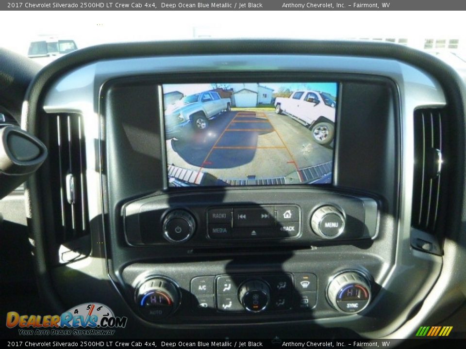 2017 Chevrolet Silverado 2500HD LT Crew Cab 4x4 Deep Ocean Blue Metallic / Jet Black Photo #20