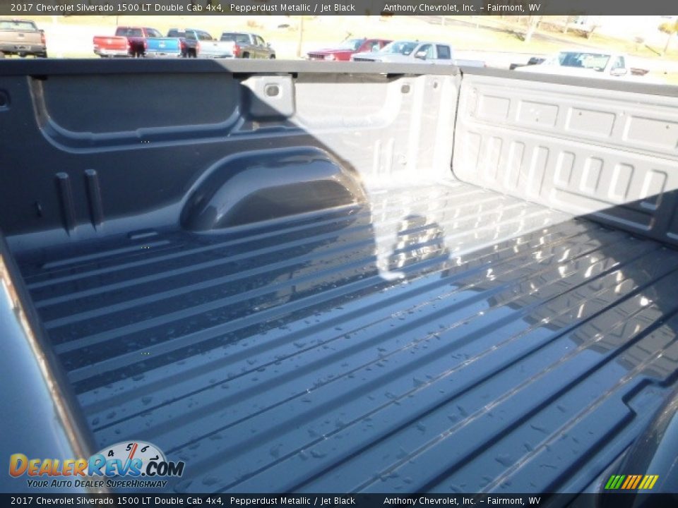 2017 Chevrolet Silverado 1500 LT Double Cab 4x4 Pepperdust Metallic / Jet Black Photo #4