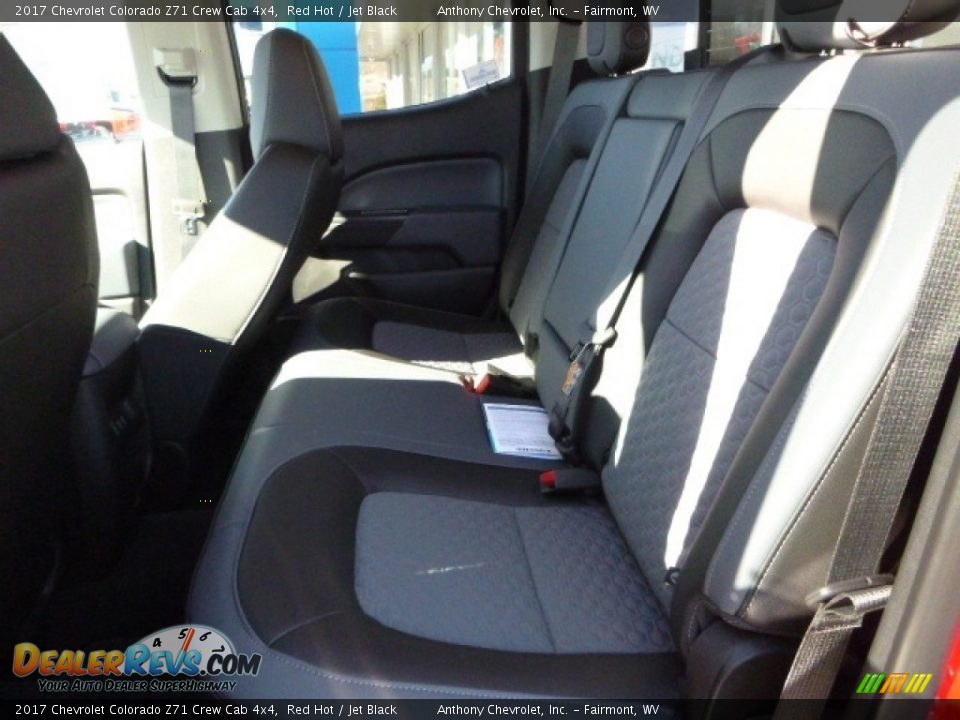 2017 Chevrolet Colorado Z71 Crew Cab 4x4 Red Hot / Jet Black Photo #4