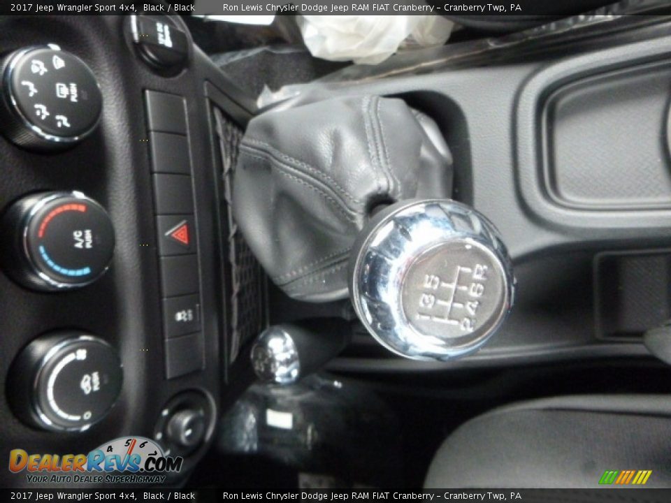 2017 Jeep Wrangler Sport 4x4 Black / Black Photo #20