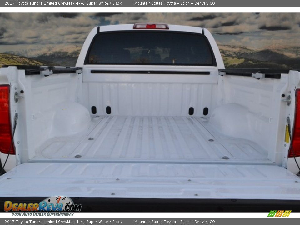 2017 Toyota Tundra Limited CrewMax 4x4 Super White / Black Photo #8