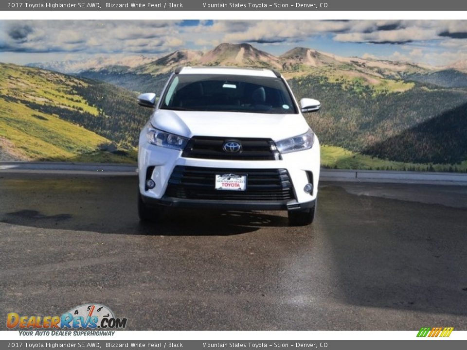 2017 Toyota Highlander SE AWD Blizzard White Pearl / Black Photo #2