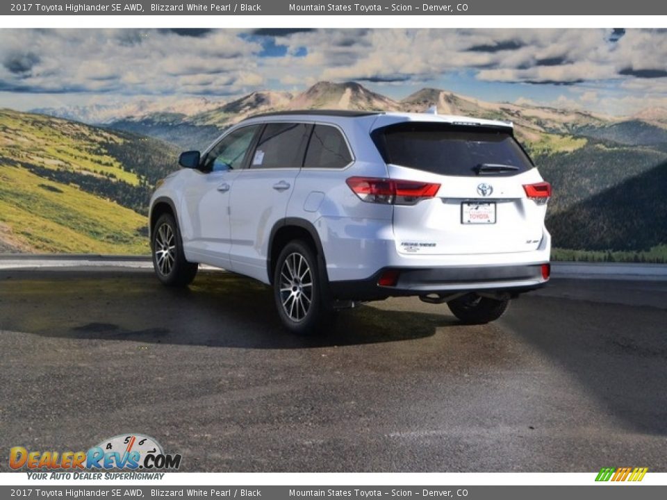 2017 Toyota Highlander SE AWD Blizzard White Pearl / Black Photo #3