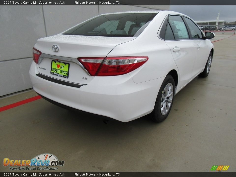 2017 Toyota Camry LE Super White / Ash Photo #4