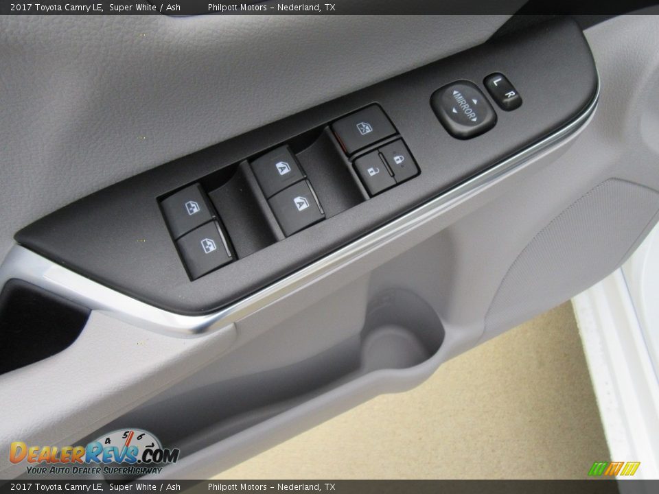 2017 Toyota Camry LE Super White / Ash Photo #20
