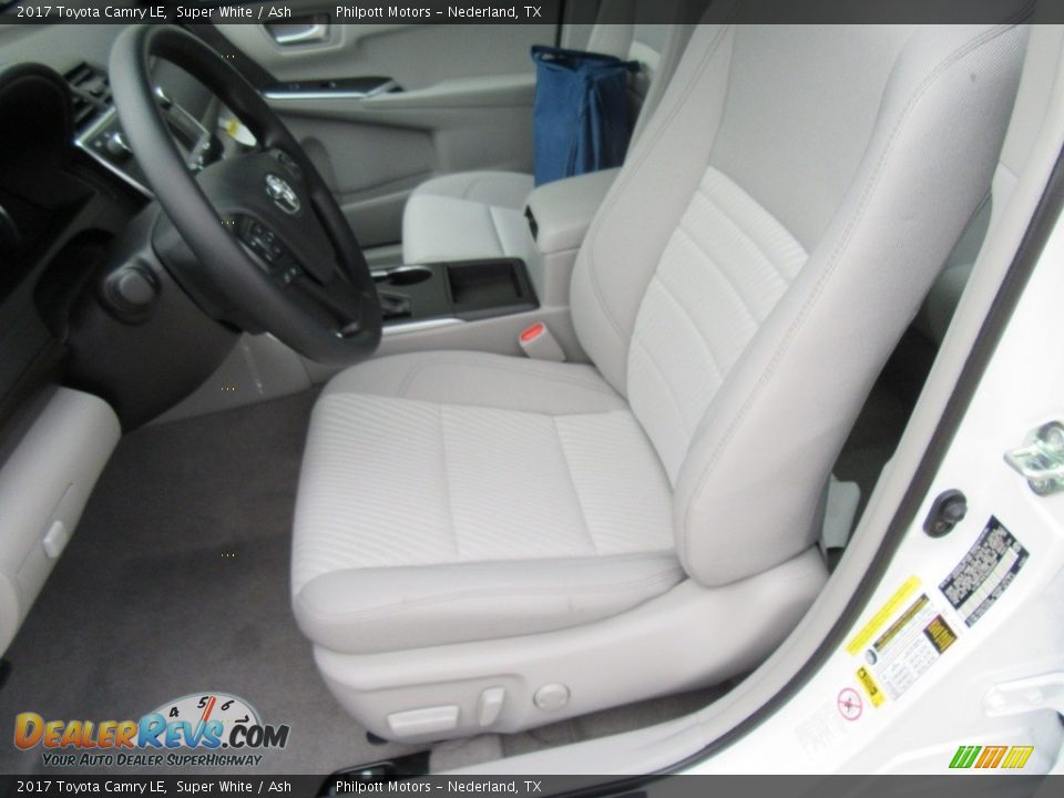2017 Toyota Camry LE Super White / Ash Photo #21