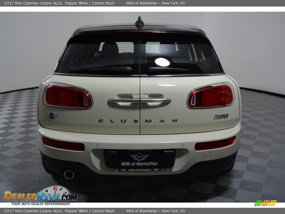 2017 Mini Clubman Cooper ALL4 Pepper White / Carbon Black Photo #5