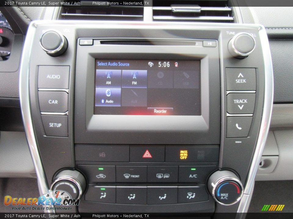 2017 Toyota Camry LE Super White / Ash Photo #25