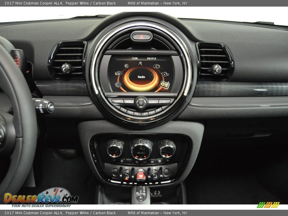 2017 Mini Clubman Cooper ALL4 Pepper White / Carbon Black Photo #13