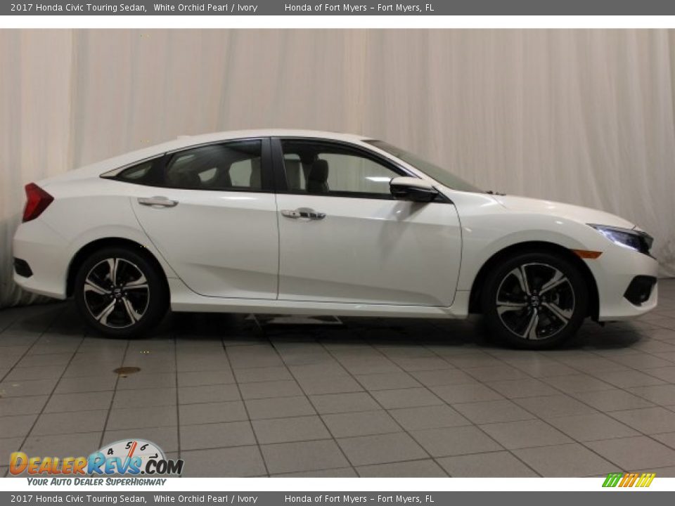 2017 Honda Civic Touring Sedan White Orchid Pearl / Ivory Photo #3