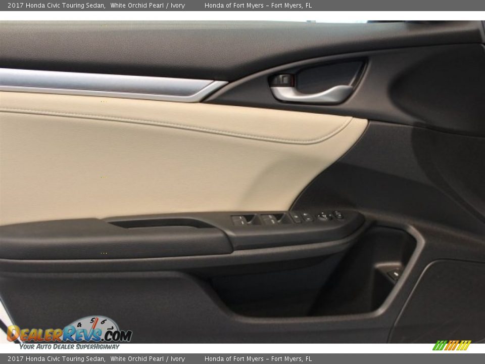 2017 Honda Civic Touring Sedan White Orchid Pearl / Ivory Photo #6