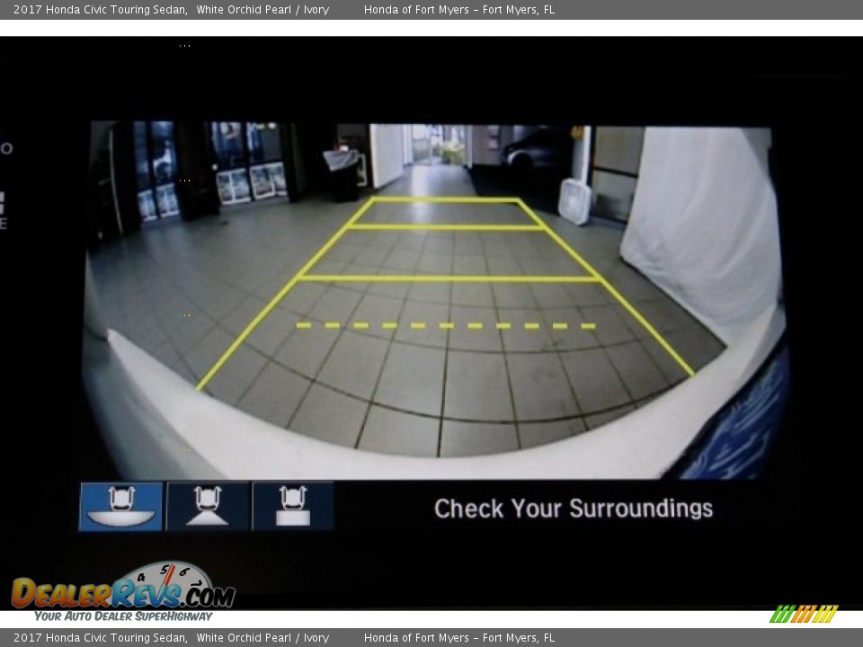 2017 Honda Civic Touring Sedan White Orchid Pearl / Ivory Photo #17