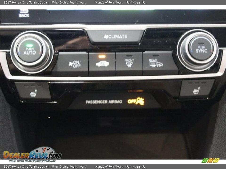 2017 Honda Civic Touring Sedan White Orchid Pearl / Ivory Photo #18