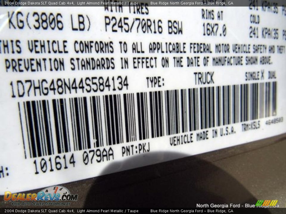 2004 Dodge Dakota SLT Quad Cab 4x4 Light Almond Pearl Metallic / Taupe Photo #23