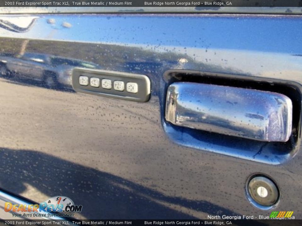 2003 Ford Explorer Sport Trac XLS True Blue Metallic / Medium Flint Photo #22