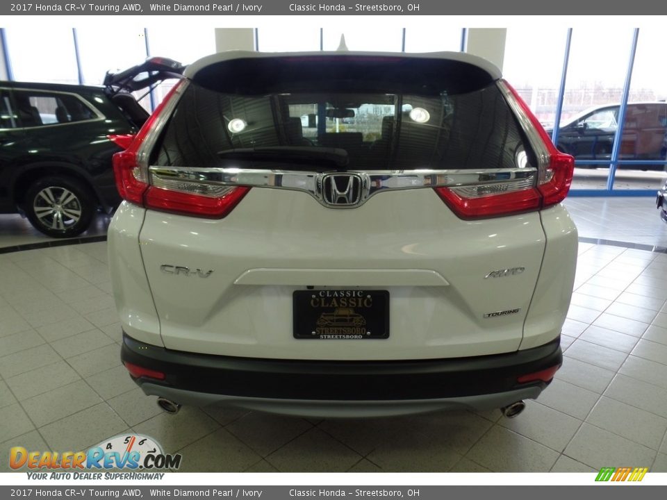 2017 Honda CR-V Touring AWD White Diamond Pearl / Ivory Photo #4