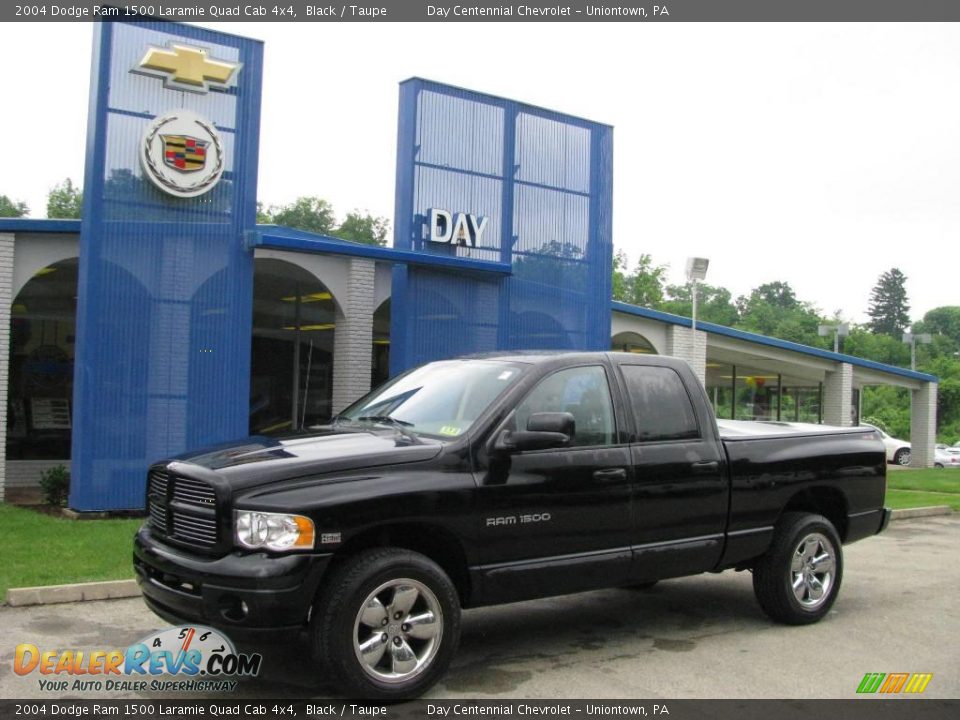 2004 Dodge Ram 1500 Laramie Quad Cab 4x4 Black / Taupe Photo #1